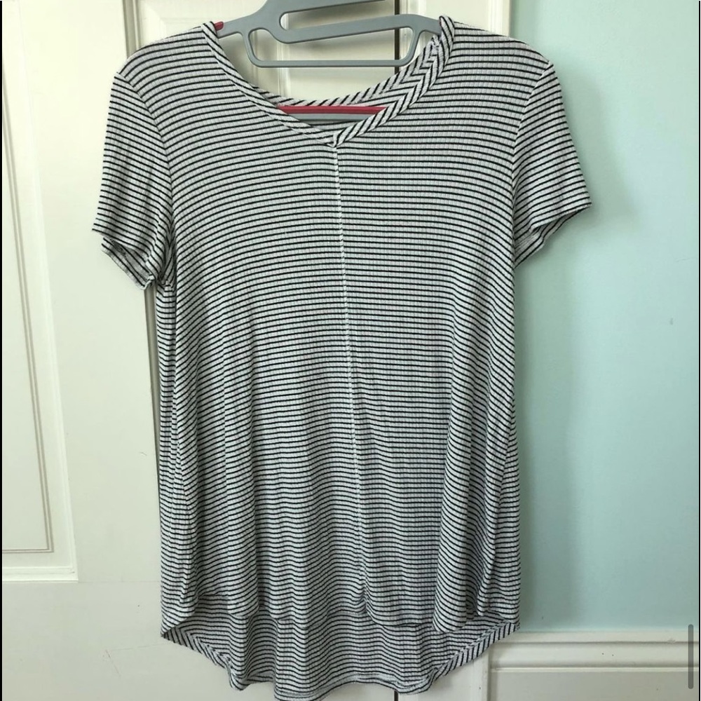 black and white stripped tee